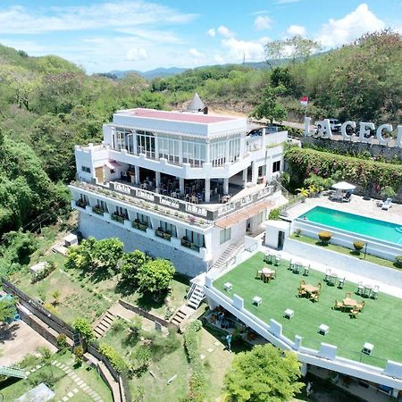La Cecile Hotel & Cafe Komodo Лабуан-Баджо Екстер'єр фото